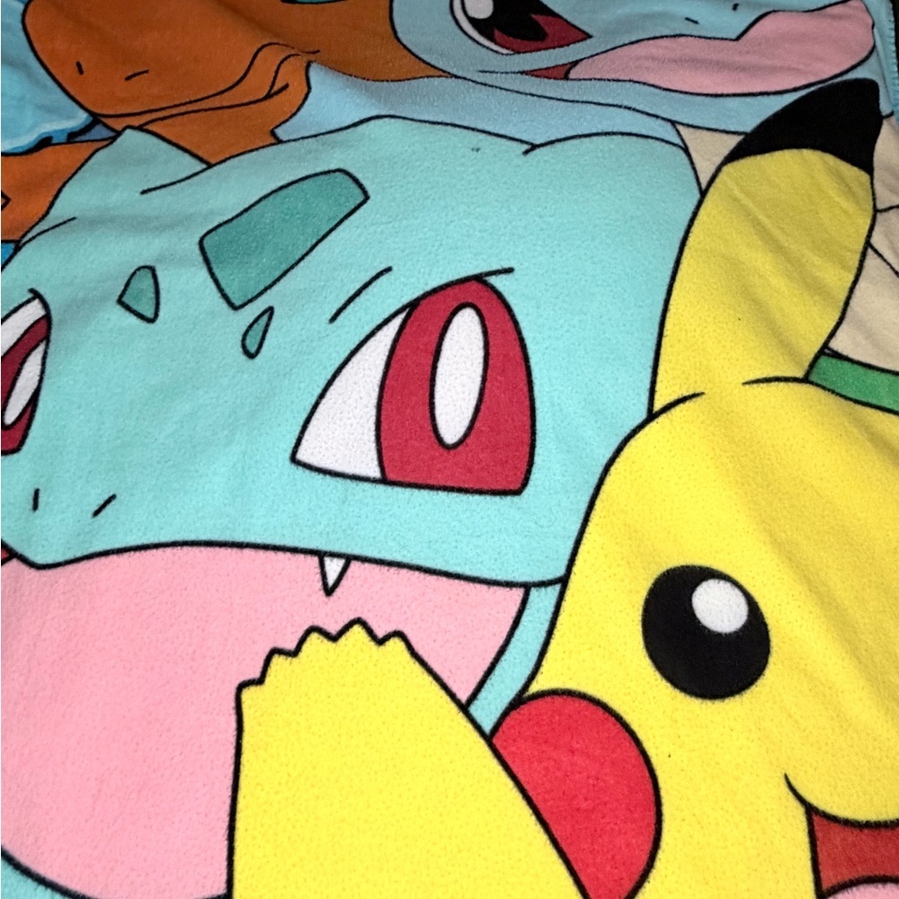 Pokémon Pikachu & Friends‎ Throw Fleece Blanket 46" x 60" Northwest Bulbasaur - Picture 3 of 9